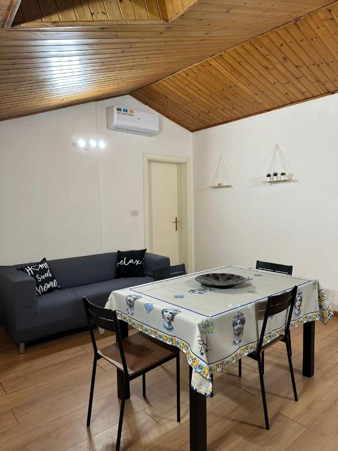 Apartmán La Mansarda Di Melo CTA Exteriér fotografie